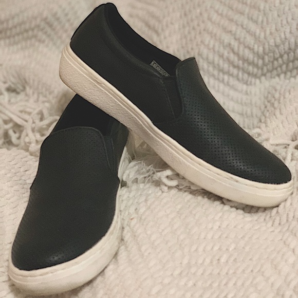 Skechers Air Cooled Memory Foam - Picture 1 of 4